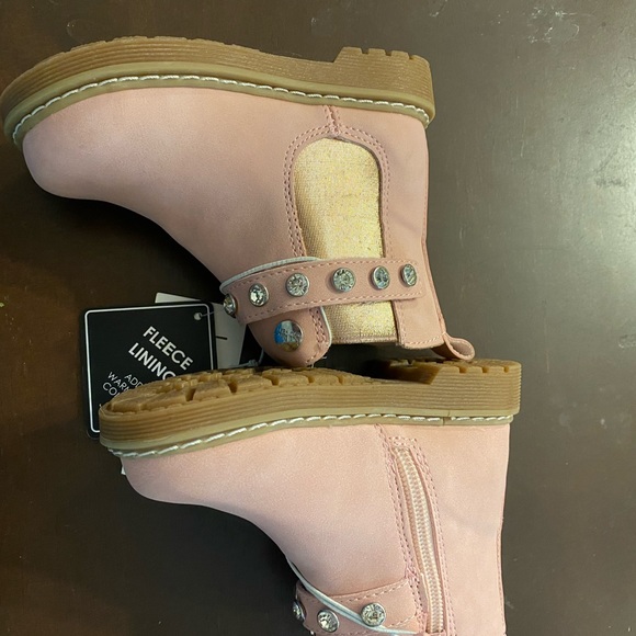 Sz 6 toddler suede pink/sequin boots Fleece-lined! New with tag! - Picture 3 of 4